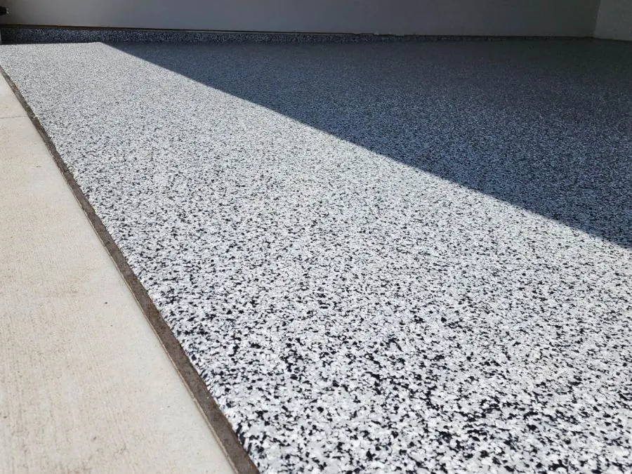 Two-tone grey and charcoal flake epoxy garage floor coating in Springfield, MO